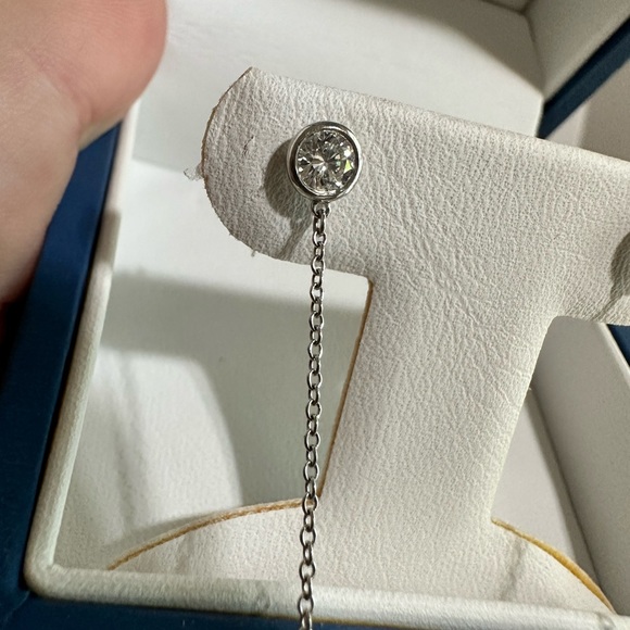 Tiffany & Co .30tcw in Platinum (PT950) Diamond by the Yard Like NEW! - Picture 11 of 16